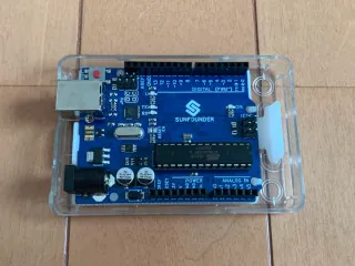 ArduinoUNO互換機＋ケース