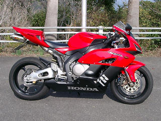 CBR1000RR 2006-03-11時点